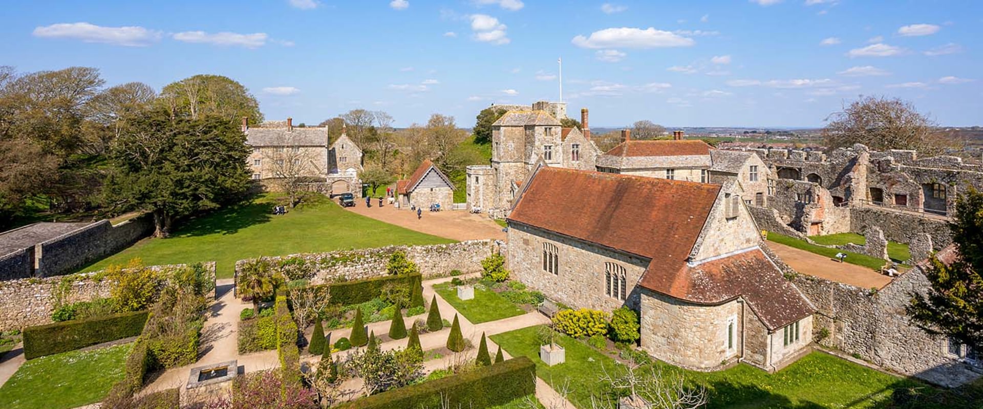 Discovering Carisbrooke Castle: An Essential Stop on Your Isle of Wight Adventure