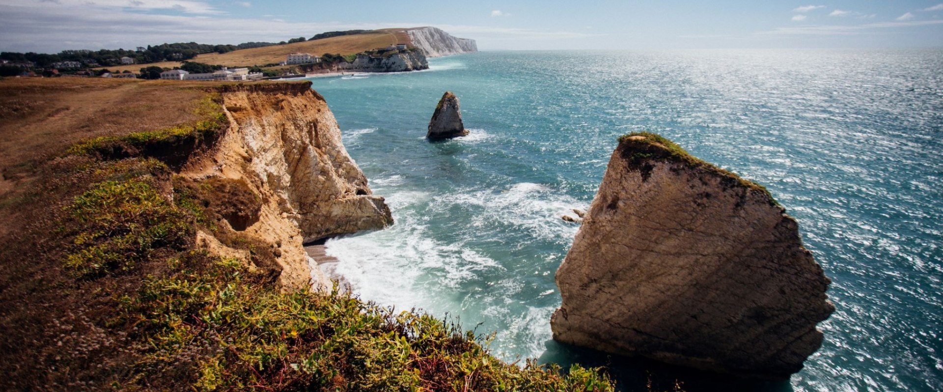 Exploring the Isle of Wight: A Literary Adventure for Book Lovers