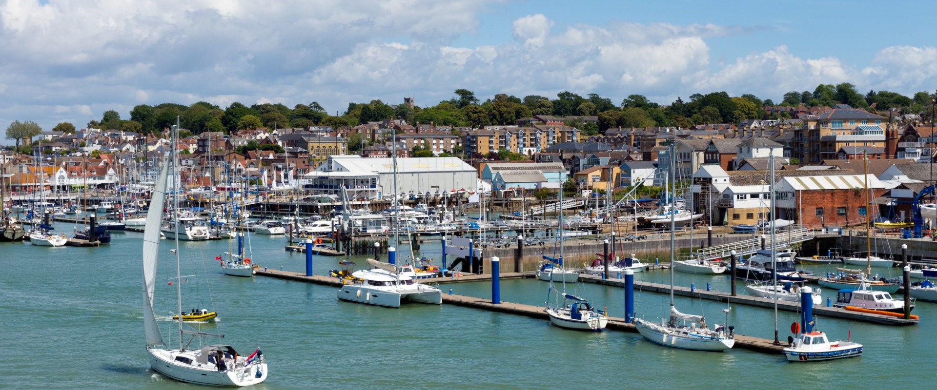 Discovering Cowes: A Comprehensive Guide to Visiting the Isle of Wight's Seaside Gem